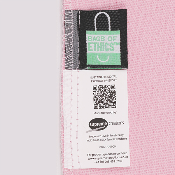 prodotti supreme creations con etichette e codici a barre